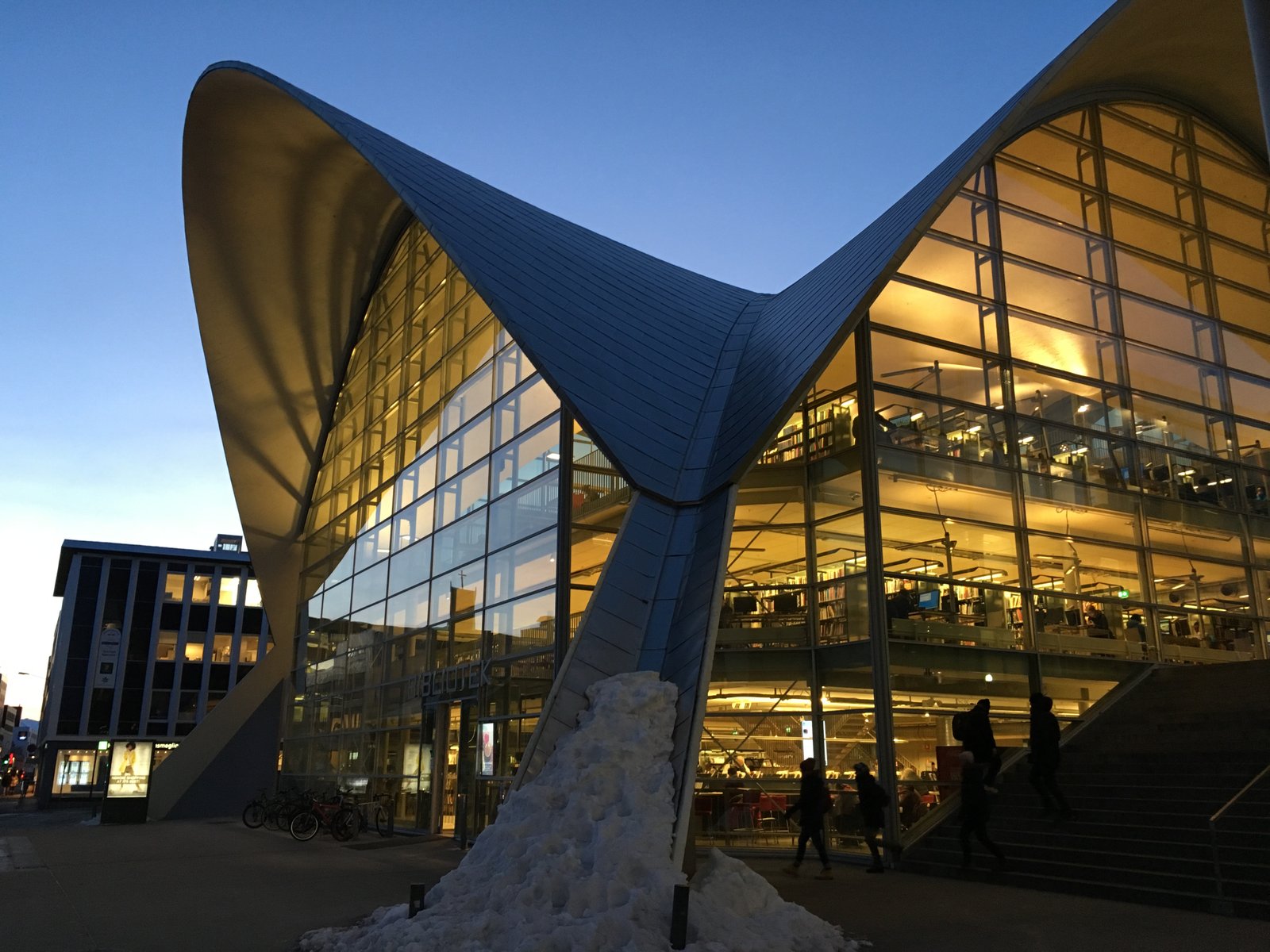 The beautiful and stylish Tromsø Bibliotek